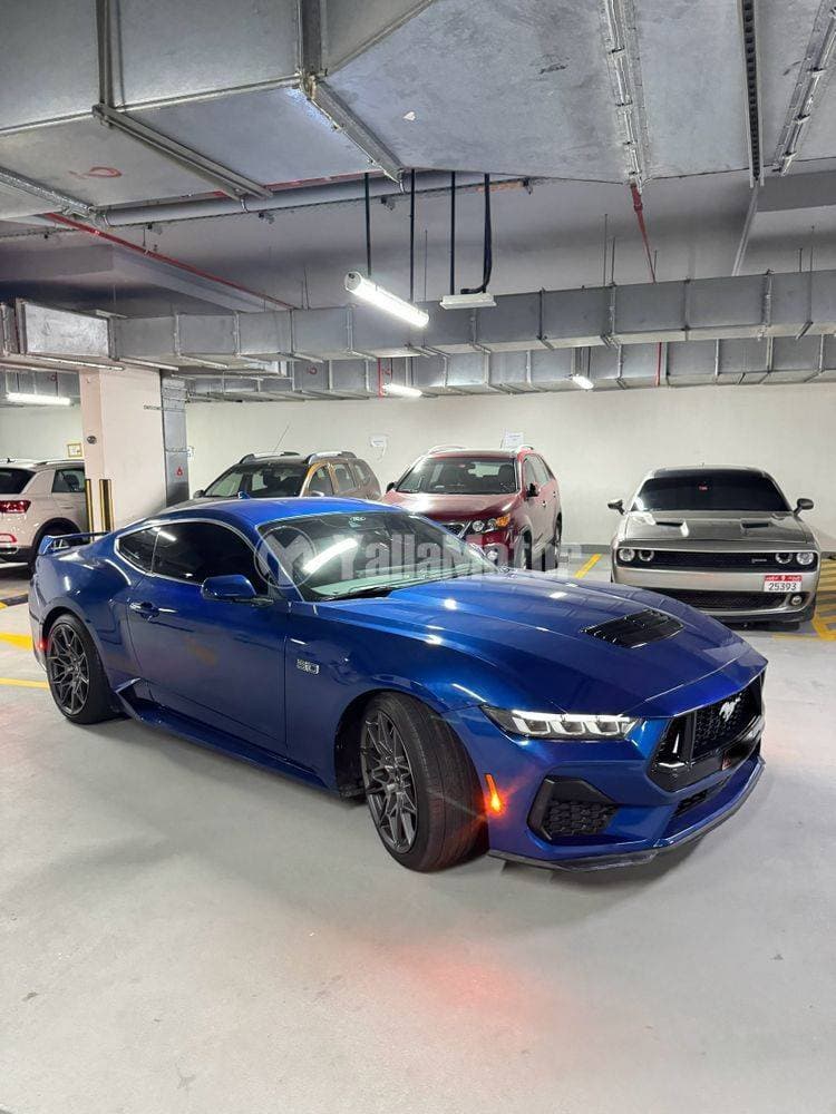 2024 Ford Mustang thumbnail 3