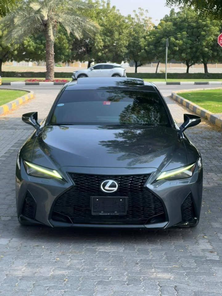2021 Lexus IS