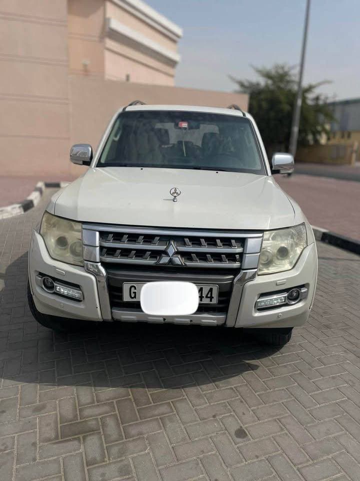 2015 Mitsubishi Pajero