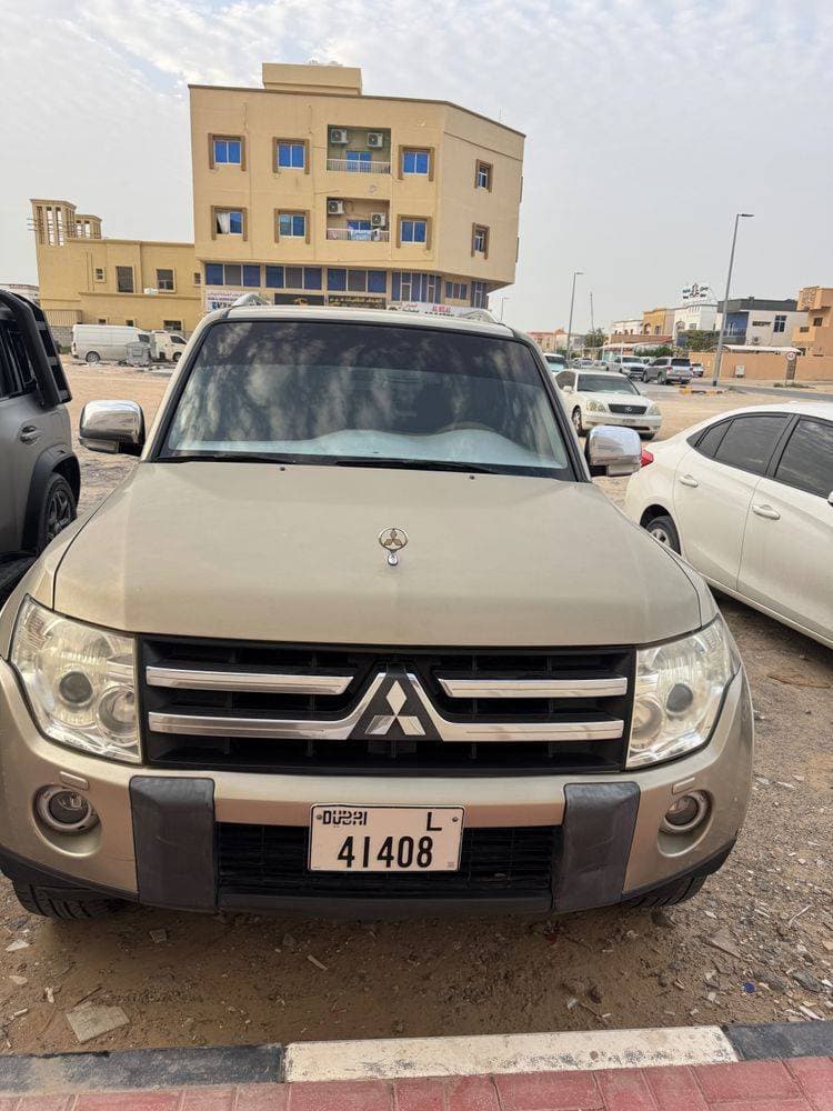 2008 Mitsubishi Pajero thumbnail 3