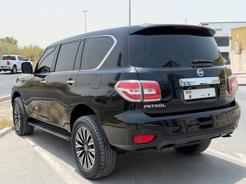 2019 Nissan Patrol thumbnail 3