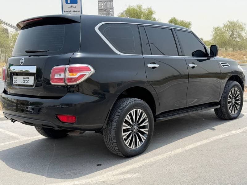 2019 Nissan Patrol thumbnail 4