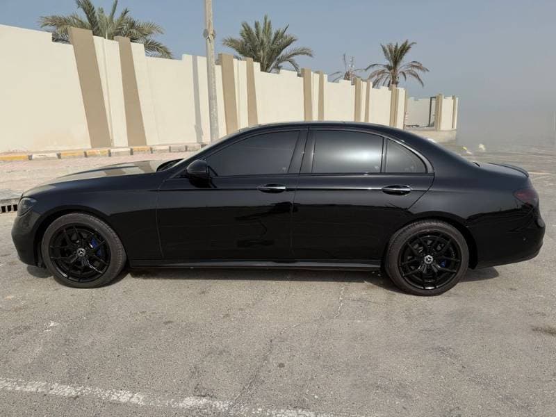 2021 Mercedes-Benz E-Class thumbnail 2
