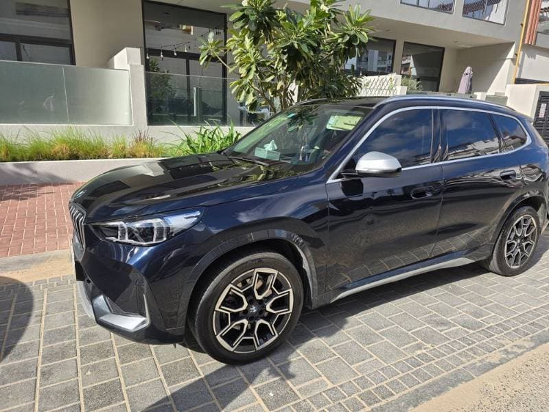2024 BMW X1 thumbnail 3