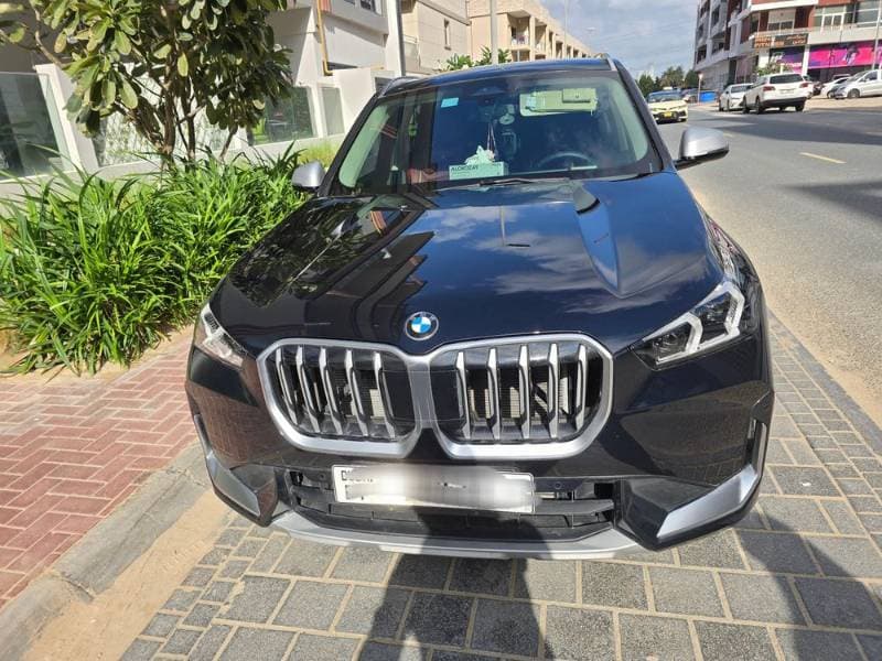 2024 BMW X1 thumbnail 2