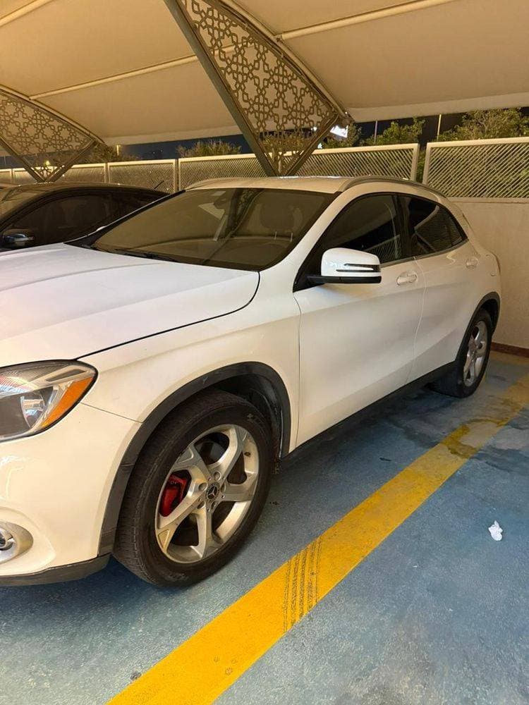 2019 Mercedes-Benz GLA thumbnail 5