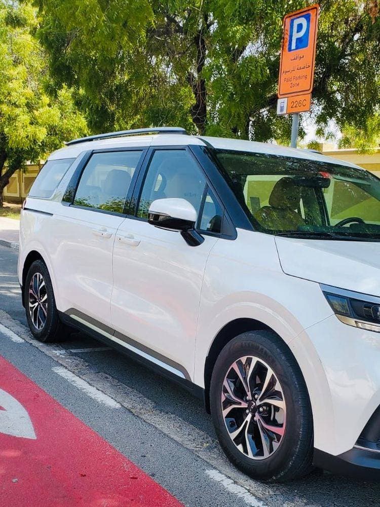 2022 Kia Carnival thumbnail 3