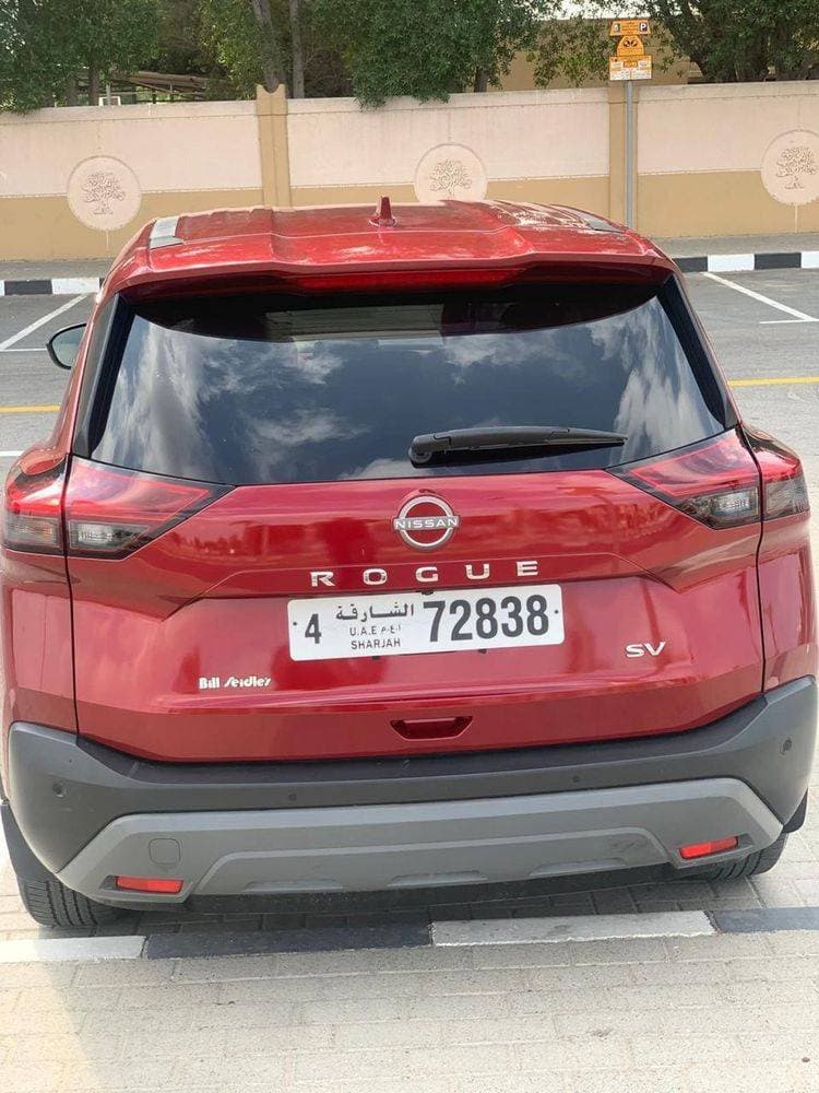 2023 Nissan Rogue thumbnail 3