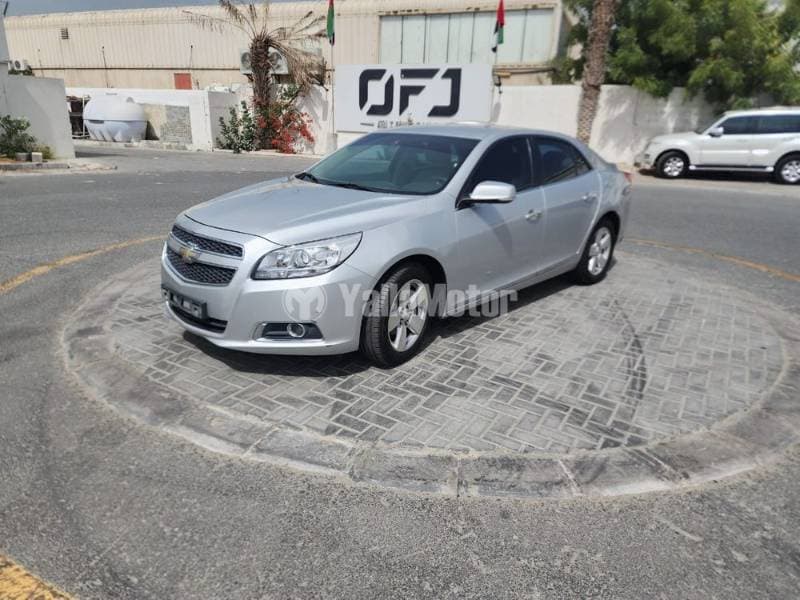 2016 Chevrolet Malibu thumbnail 2
