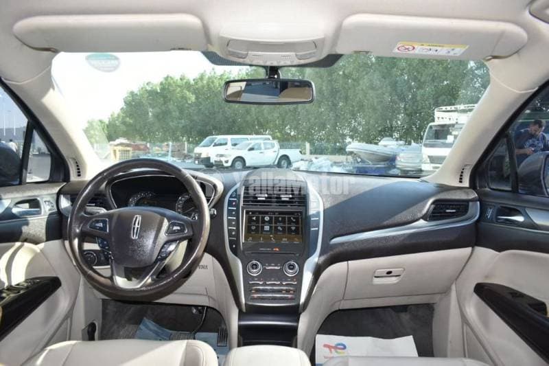 2018 Lincoln MKC thumbnail 3