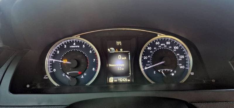 2017 Toyota Camry thumbnail 4