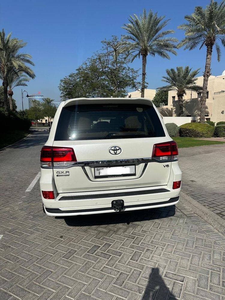 2019 Toyota Land Cruiser