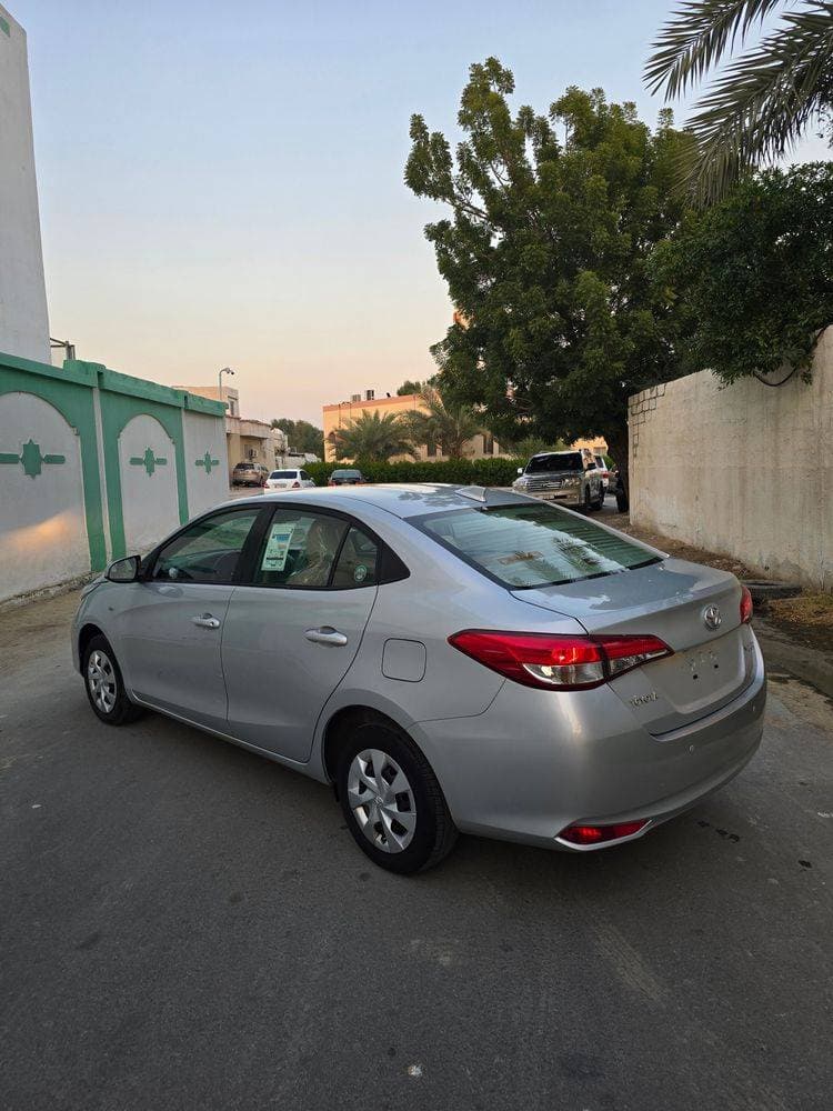 2022 Toyota Yaris Sedan