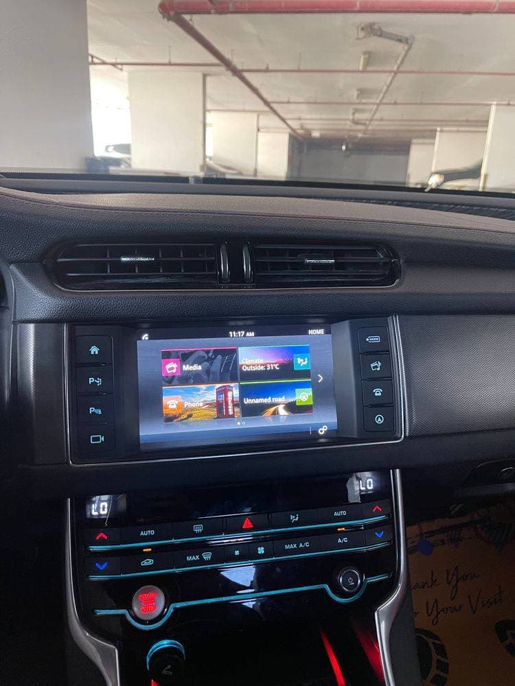 2016 Jaguar XF thumbnail 5