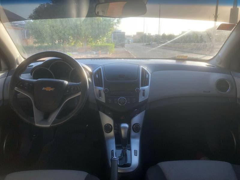 2016 Chevrolet Cruze thumbnail 4