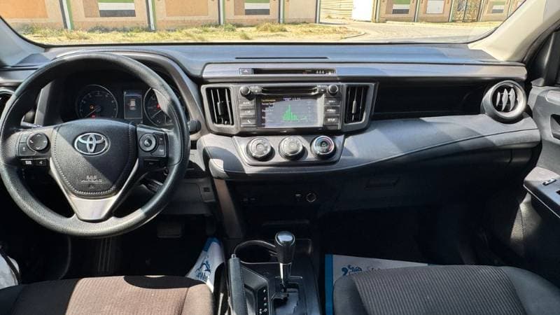 2018 Toyota Rav4 thumbnail 5