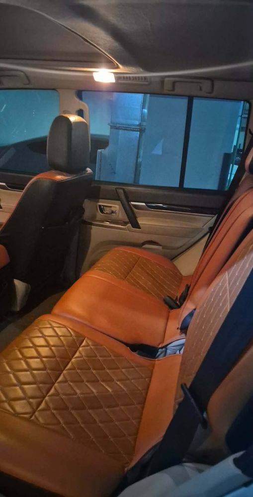 2018 Mitsubishi Pajero thumbnail 3