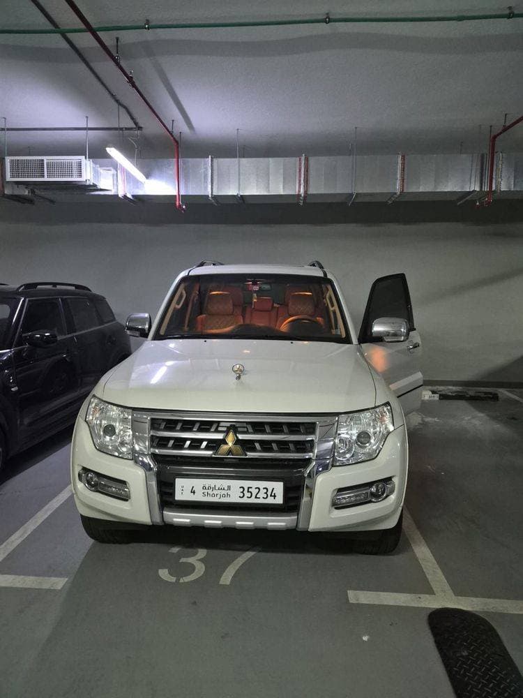 2018 Mitsubishi Pajero