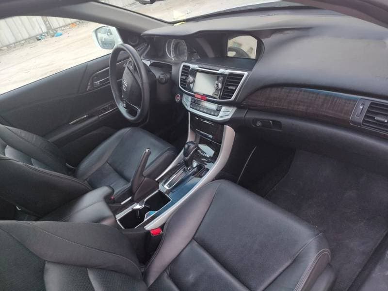 2015 Honda Accord thumbnail 5