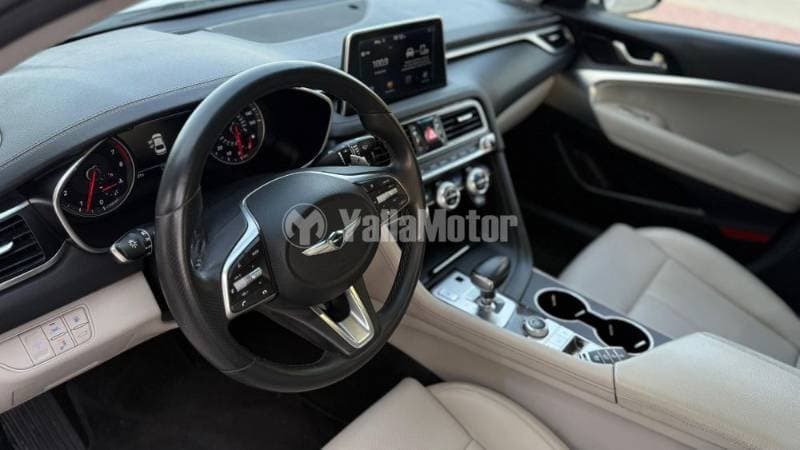 2021 Genesis G70 thumbnail 3