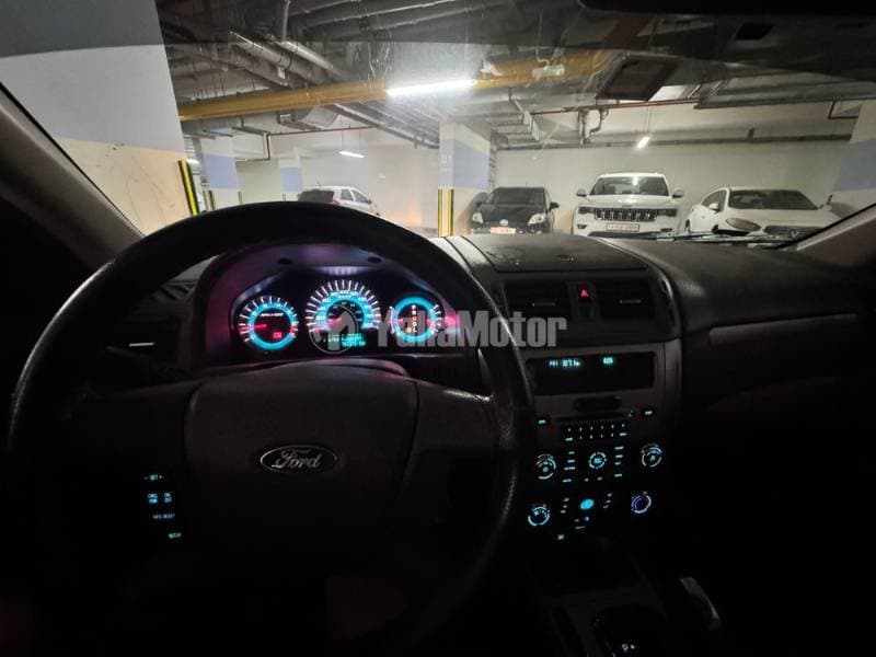2011 Ford Fusion thumbnail 5