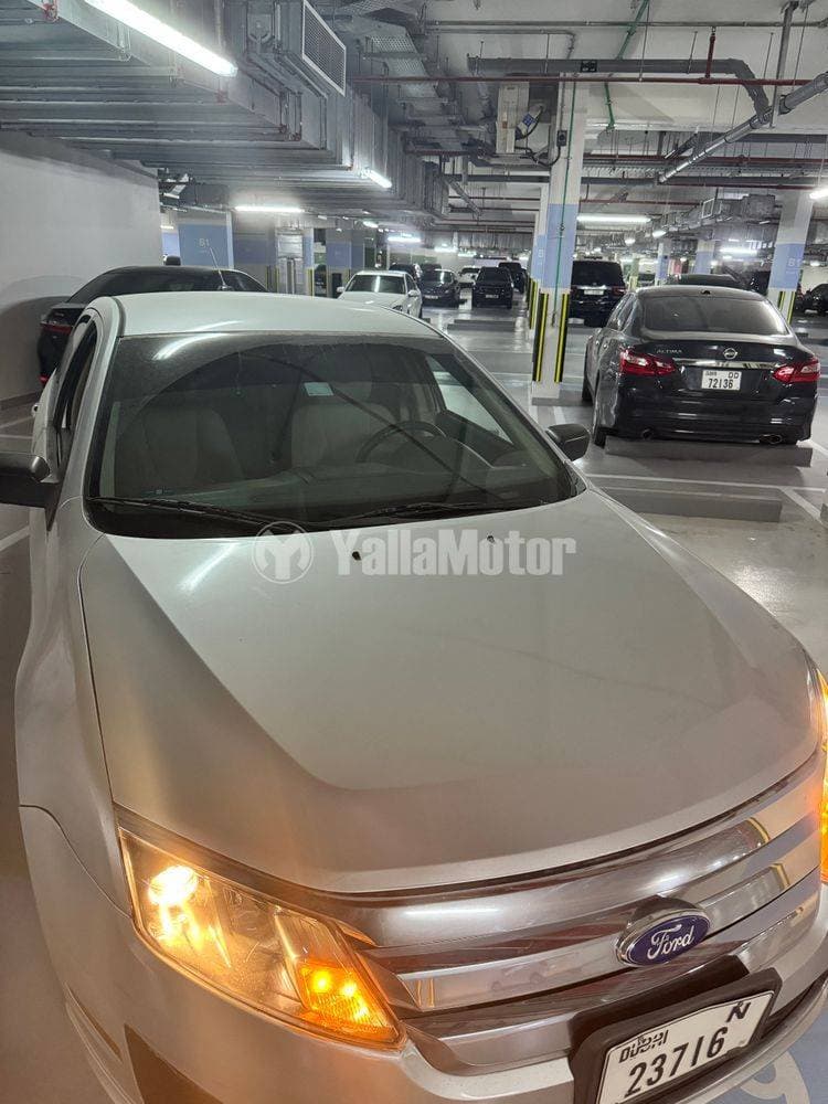 2011 Ford Fusion thumbnail 2
