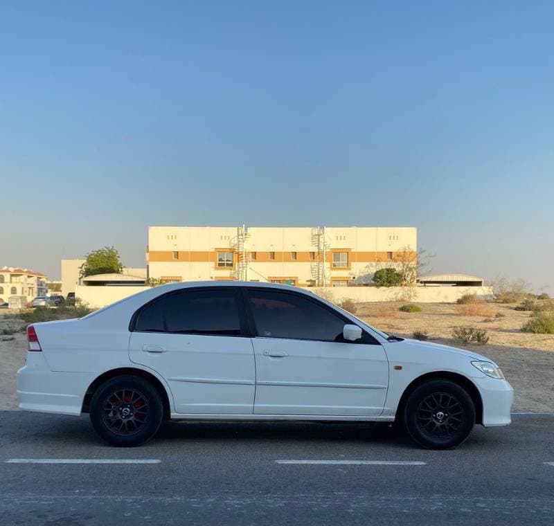 2005 Honda Civic thumbnail 2