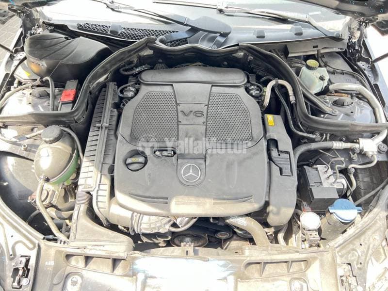 2013 Mercedes-Benz C-Class thumbnail 4