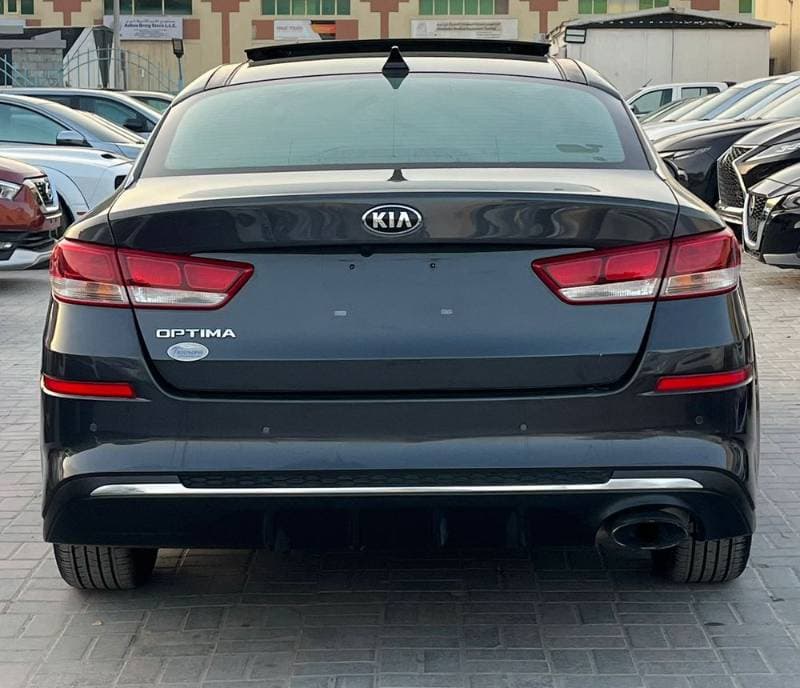 2020 Kia Optima thumbnail 4