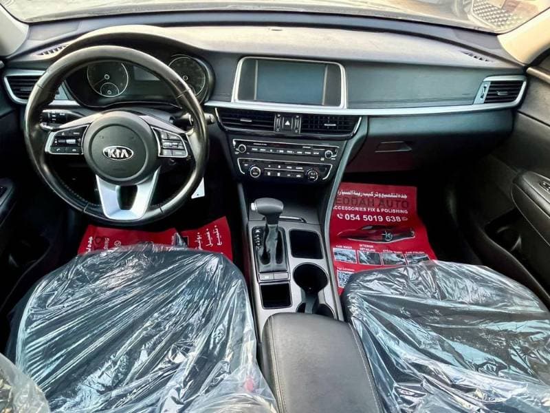 2020 Kia Optima thumbnail 9