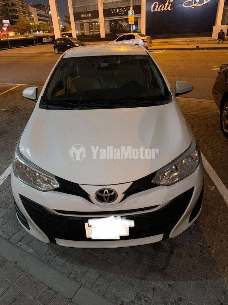 2019 Toyota Yaris Sedan thumbnail 3
