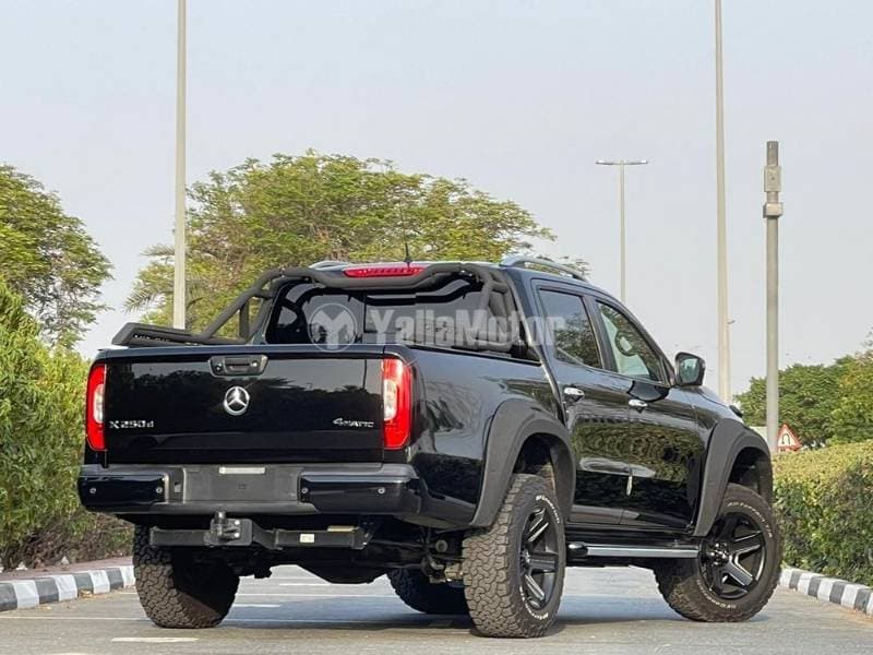 2022 Mercedes-Benz X250d thumbnail 9