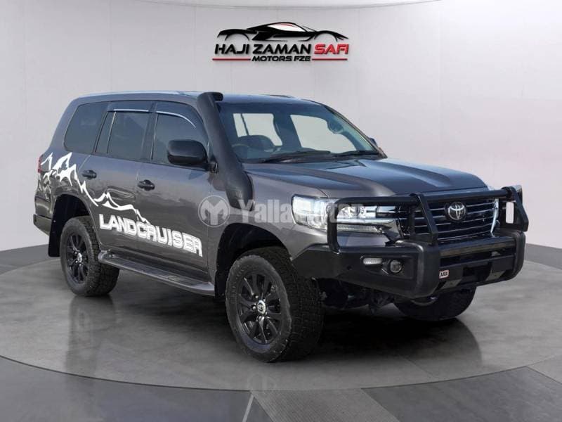 2018 Toyota Land Cruiser