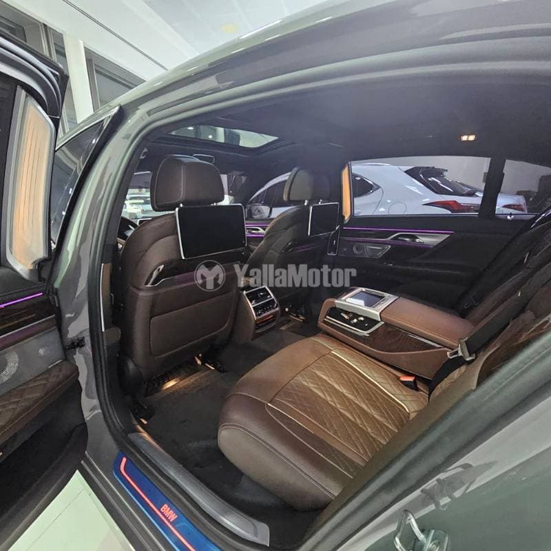 2020 BMW 7 Series thumbnail 7