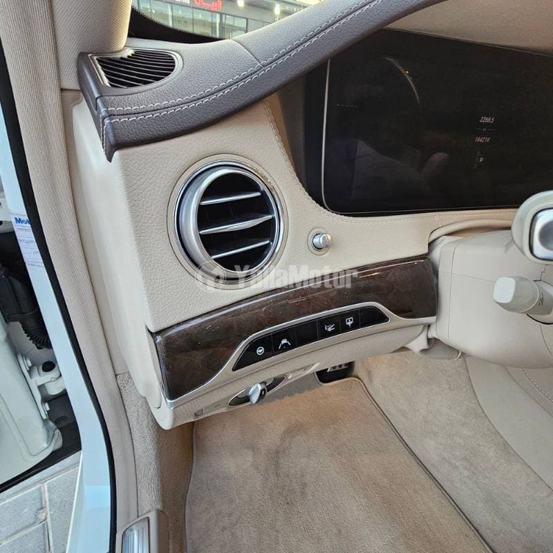 2018 Mercedes-Benz S-Class thumbnail 9