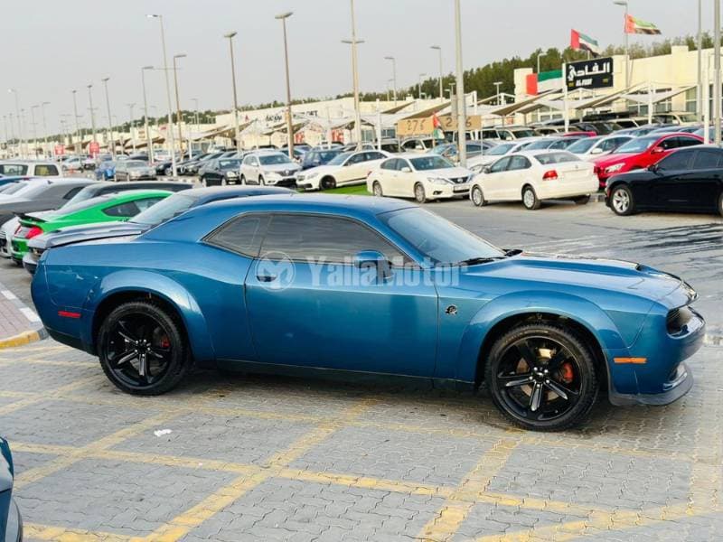 2020 Dodge Challenger thumbnail 4