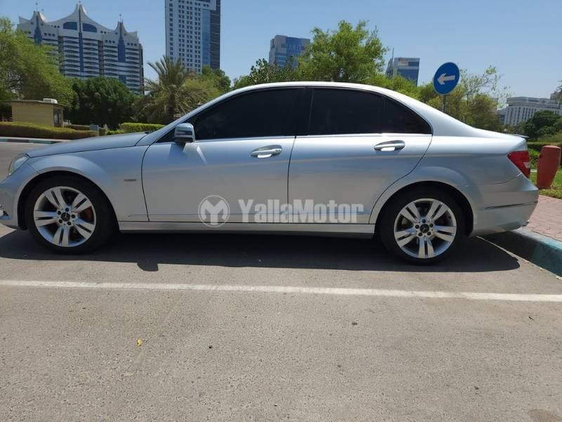 2013 Mercedes-Benz C-Class thumbnail 4