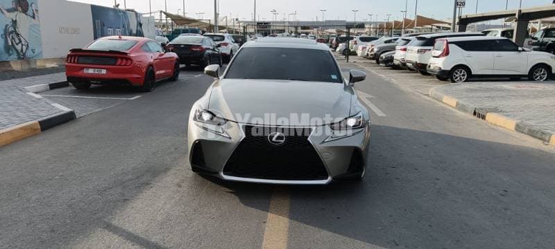 2020 Lexus IS 300 thumbnail 2