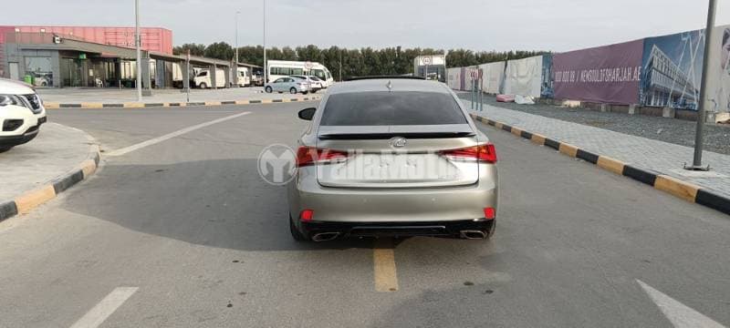 2020 Lexus IS 300 thumbnail 6