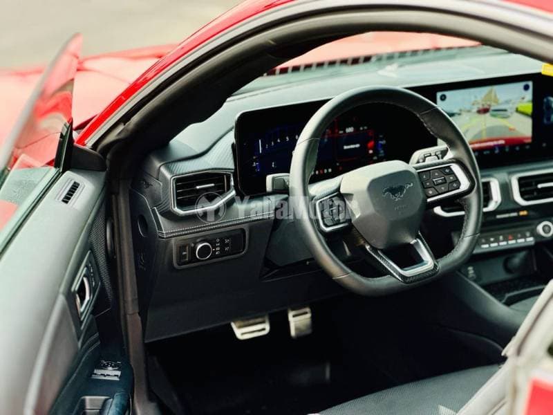 2024 Ford Mustang thumbnail 10