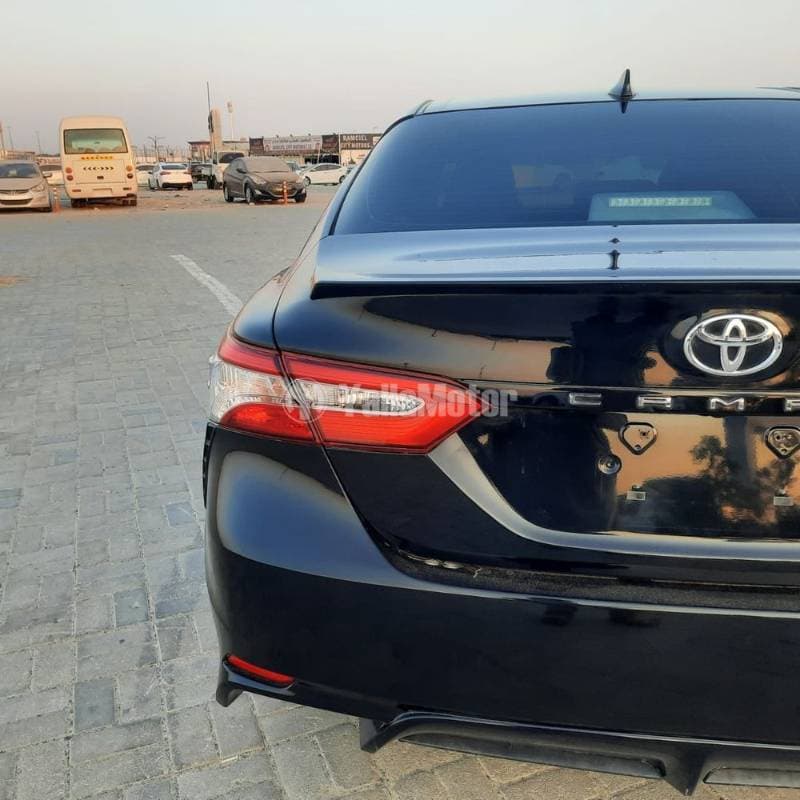 2020 Toyota Camry thumbnail 9