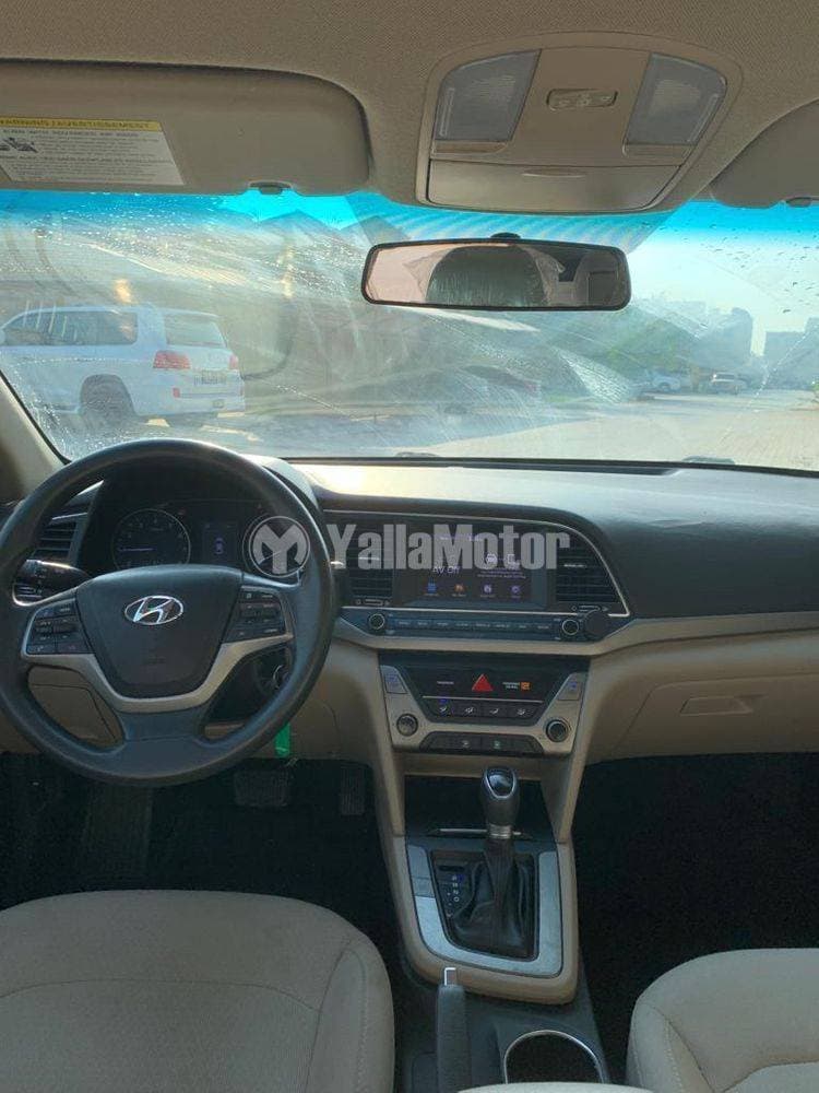 2018 Hyundai Elantra thumbnail 3