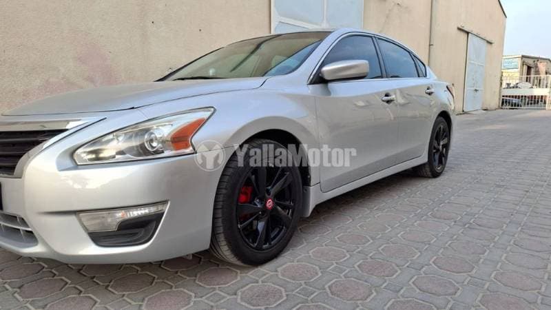2013 Nissan Altima thumbnail 2