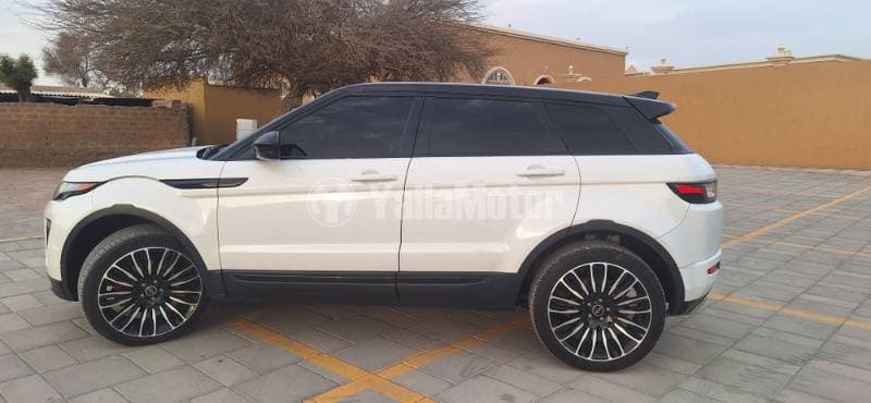 2017 Land Rover Range Rover Evoque thumbnail 3