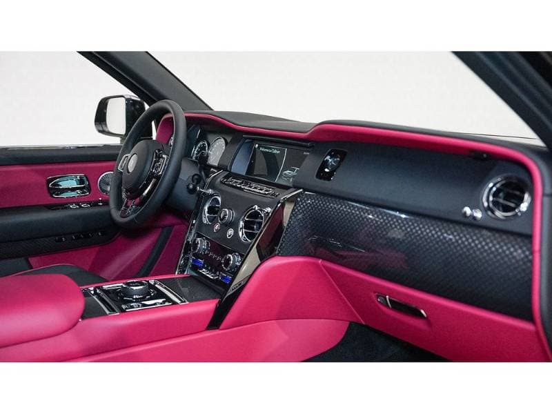 2024 Rolls Royce Cullinan thumbnail 8