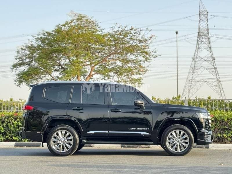 2024 Toyota Land Cruiser thumbnail 4