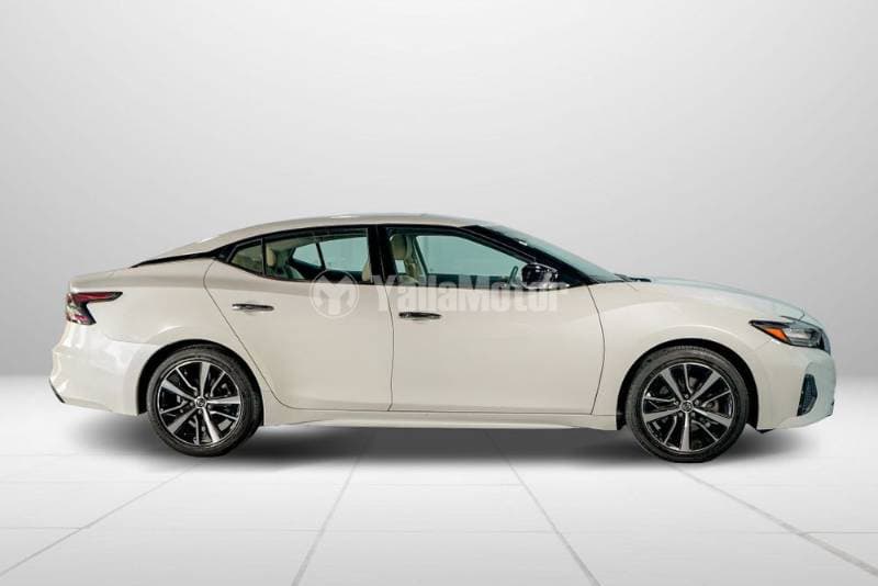 2022 Nissan Maxima thumbnail 3