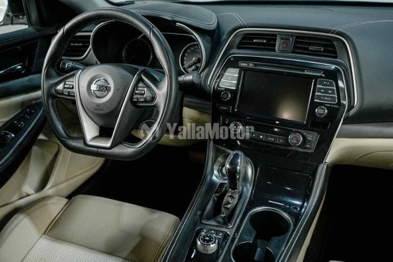 2022 Nissan Maxima thumbnail 9