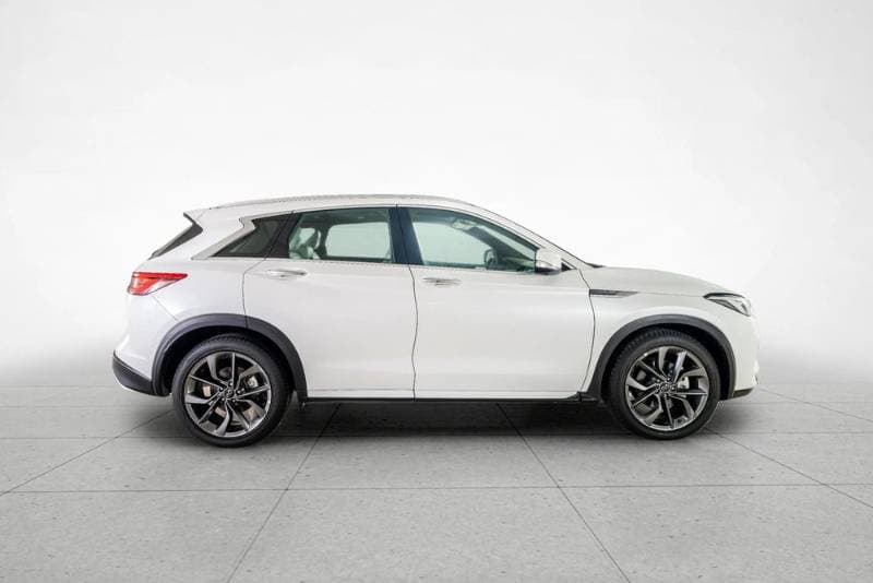 2024 Infiniti QX50 thumbnail 2