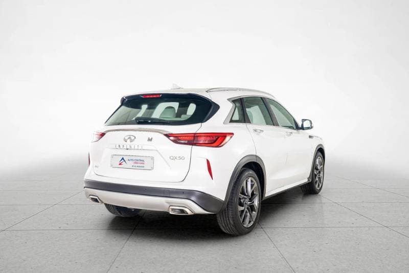 2024 Infiniti QX50 thumbnail 3